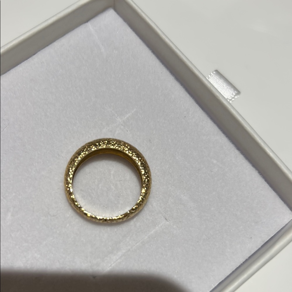Elegant Gold Vermeil Ring from D. Louise - Picture 2 of 6